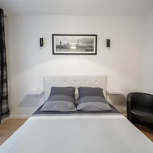 Near Eiffel Tower - Beautiful Flat Apartment