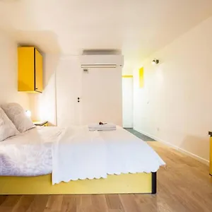 Charming Le Marais Retro Apartment