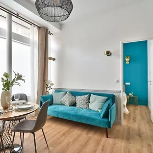 Newly Renovated ! Stunning 2br In The Heart Of 15 Appartement