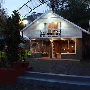Golden Hotel Munnar