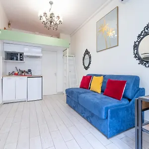 Apartment Little Boudoir Of Champs-elysees, Paris