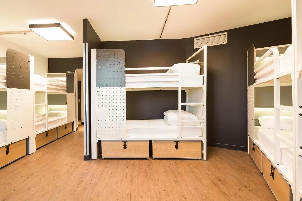 Hostal Albergue Generator París